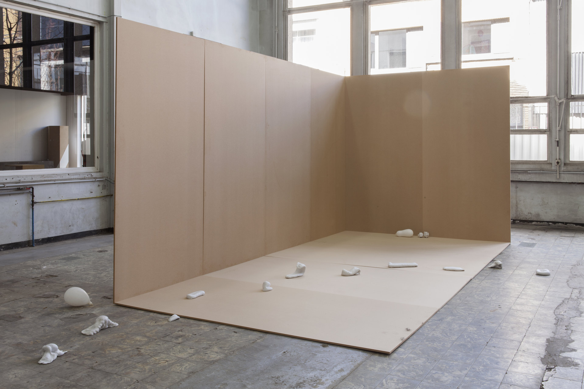 'Michael Dean. Jumping Bones’, installation view, Extra City Kunsthal, 2015 © We Document Art_14