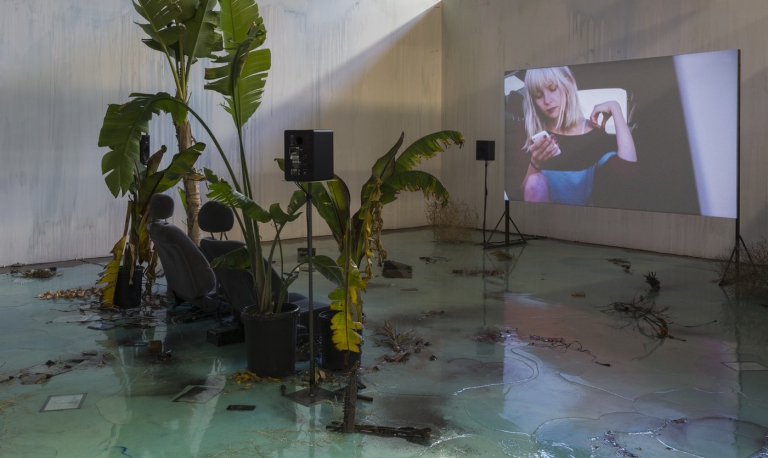 Fahrenheit Laure Prouvost 1