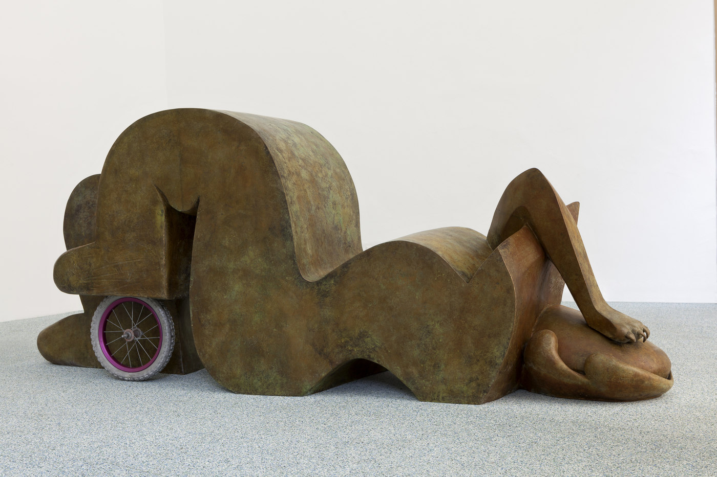 15. Camille Henrot, Derelitta. Bronze, aluminium, iron. 2016
