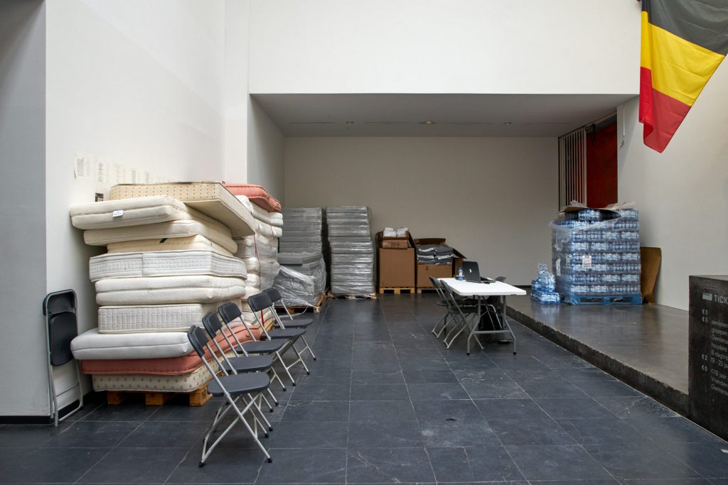 From the Collection | Verlust der Mitte at S.M.A.K. – Art Viewer