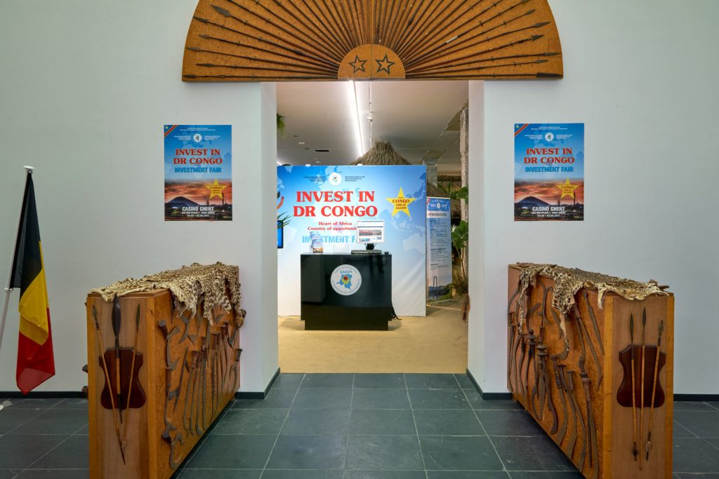 From the Collection | Verlust der Mitte at S.M.A.K. – Art Viewer