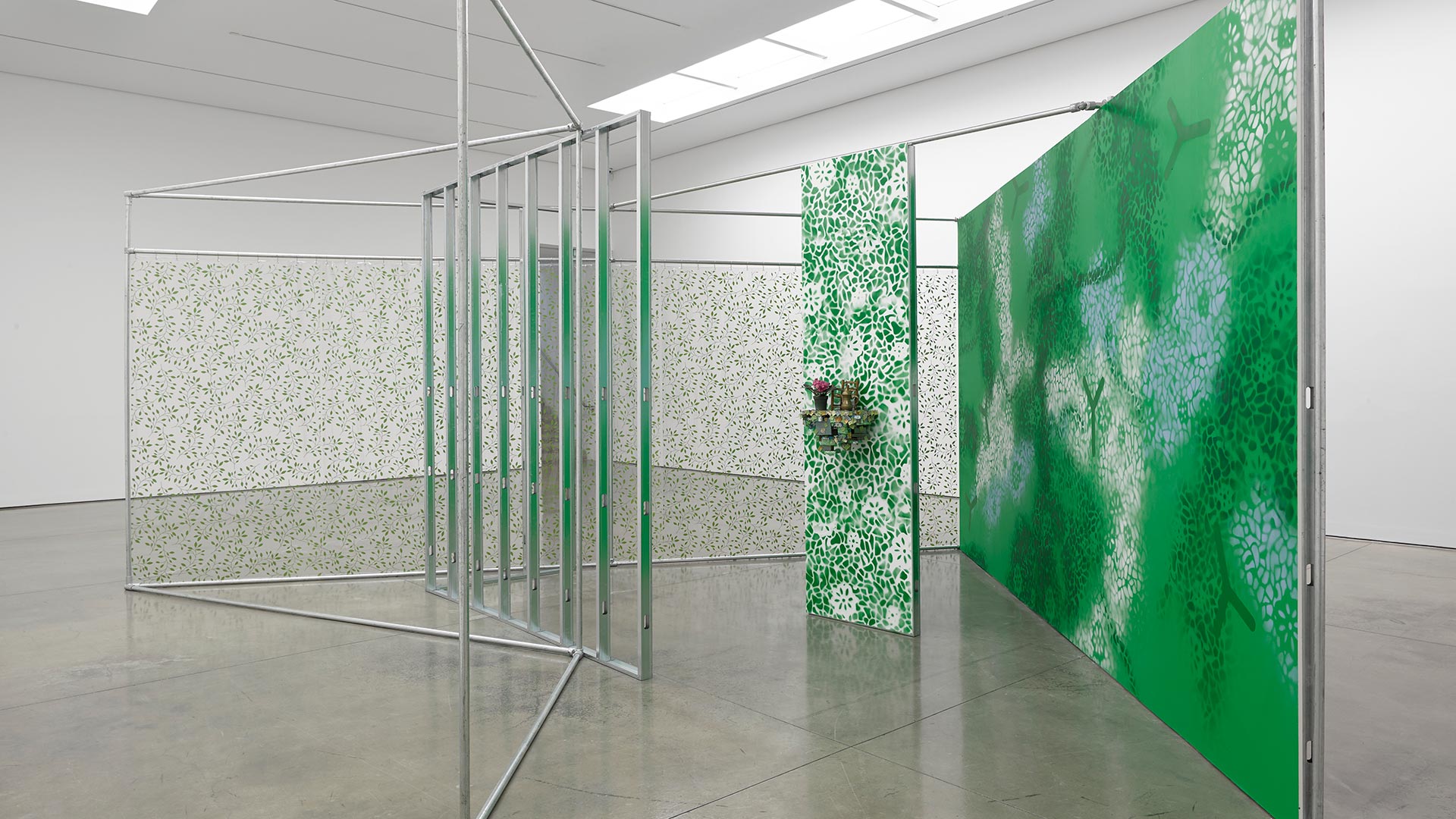 Haim Steinbach at White Cube – Art Viewer