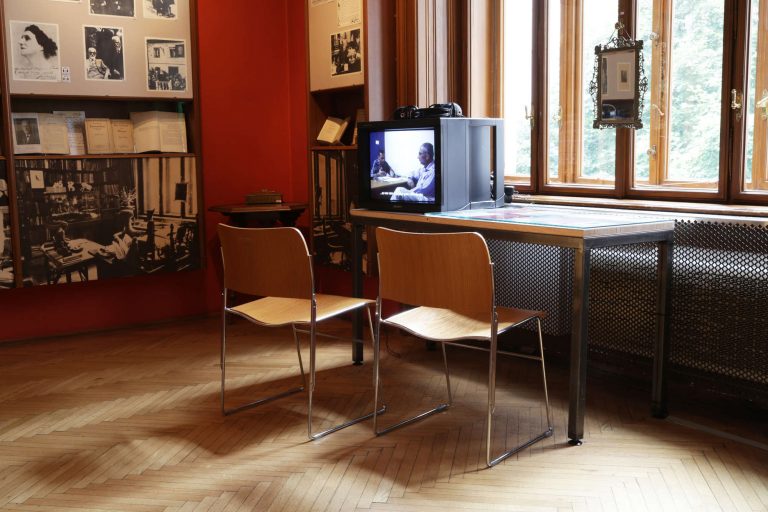 Olaf Nicolai at Kunsthalle Wien Art Viewer