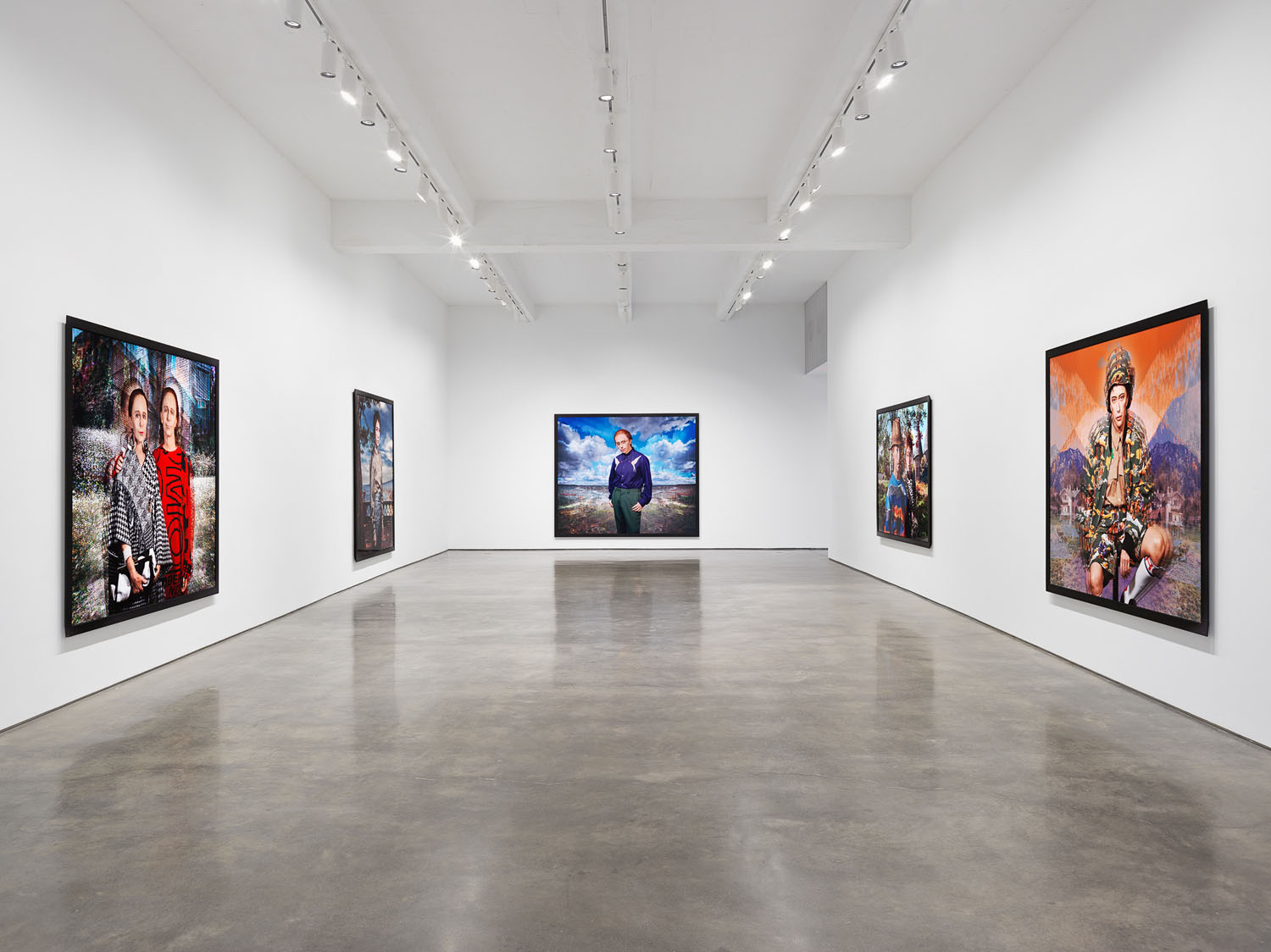 Cindy Sherman Exhibition at Fondation Louis Vuitton: I dress up, so I am