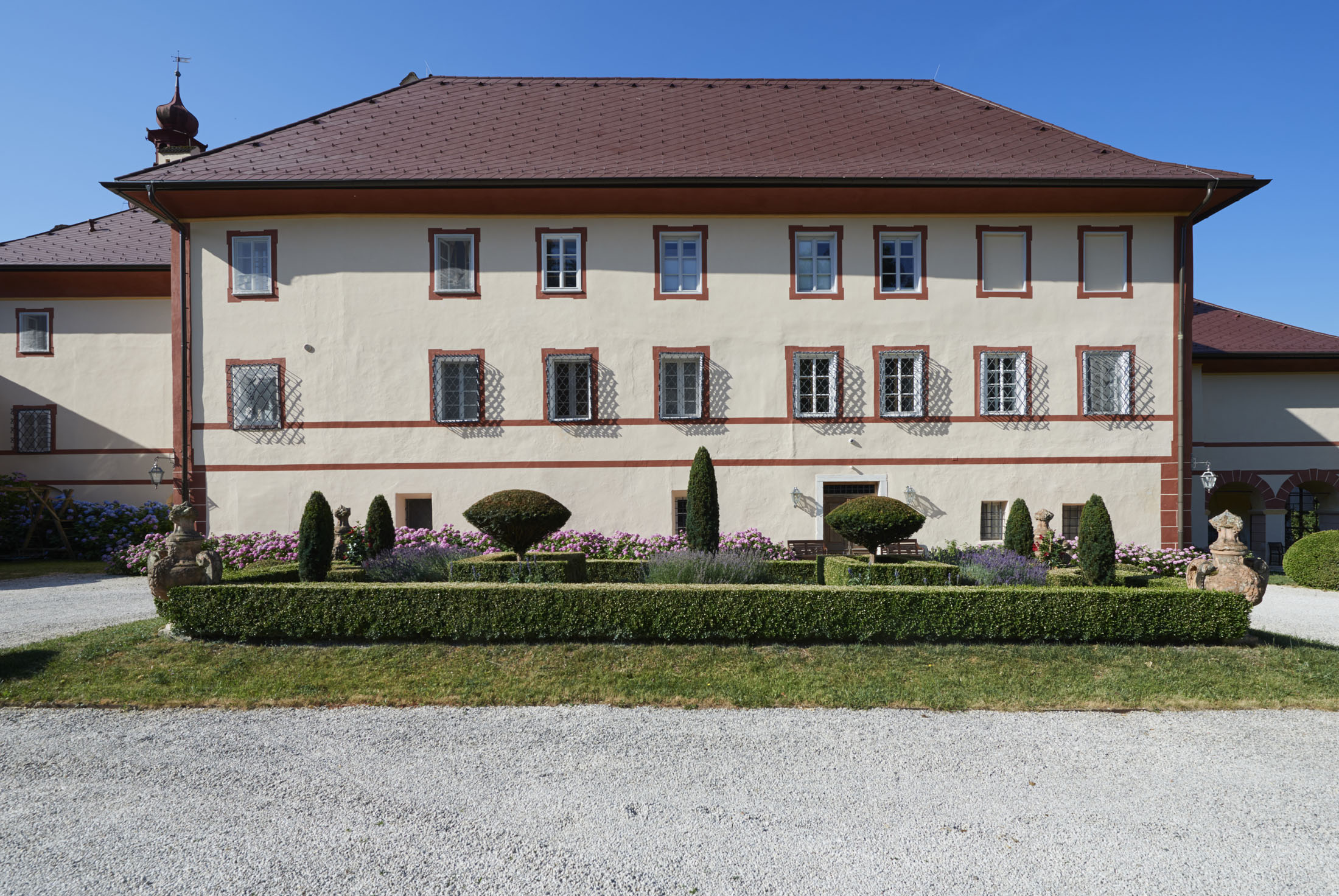 Into the wild at schloss meiselberg, austria 33