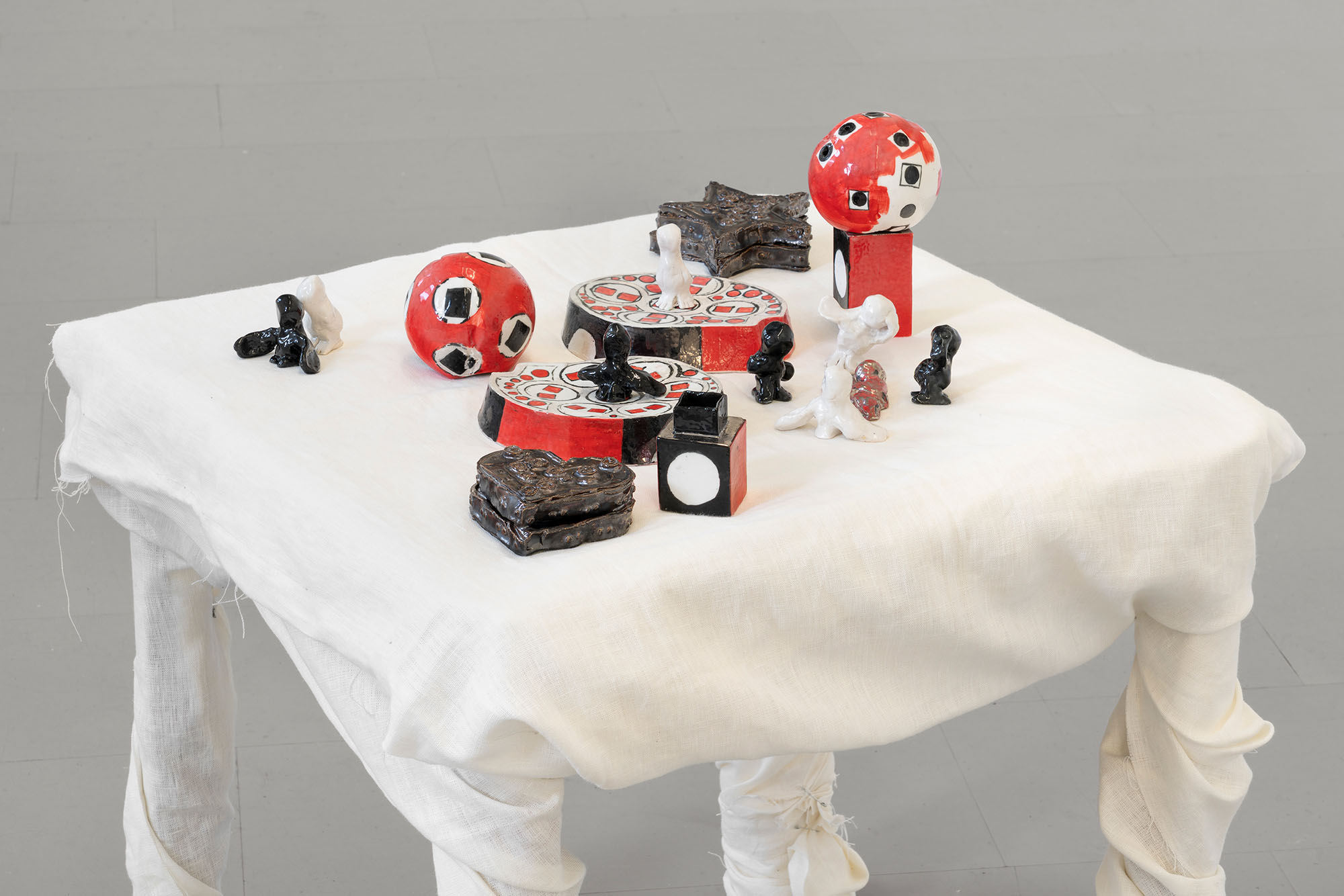 Power relations at la rada, locarno 9