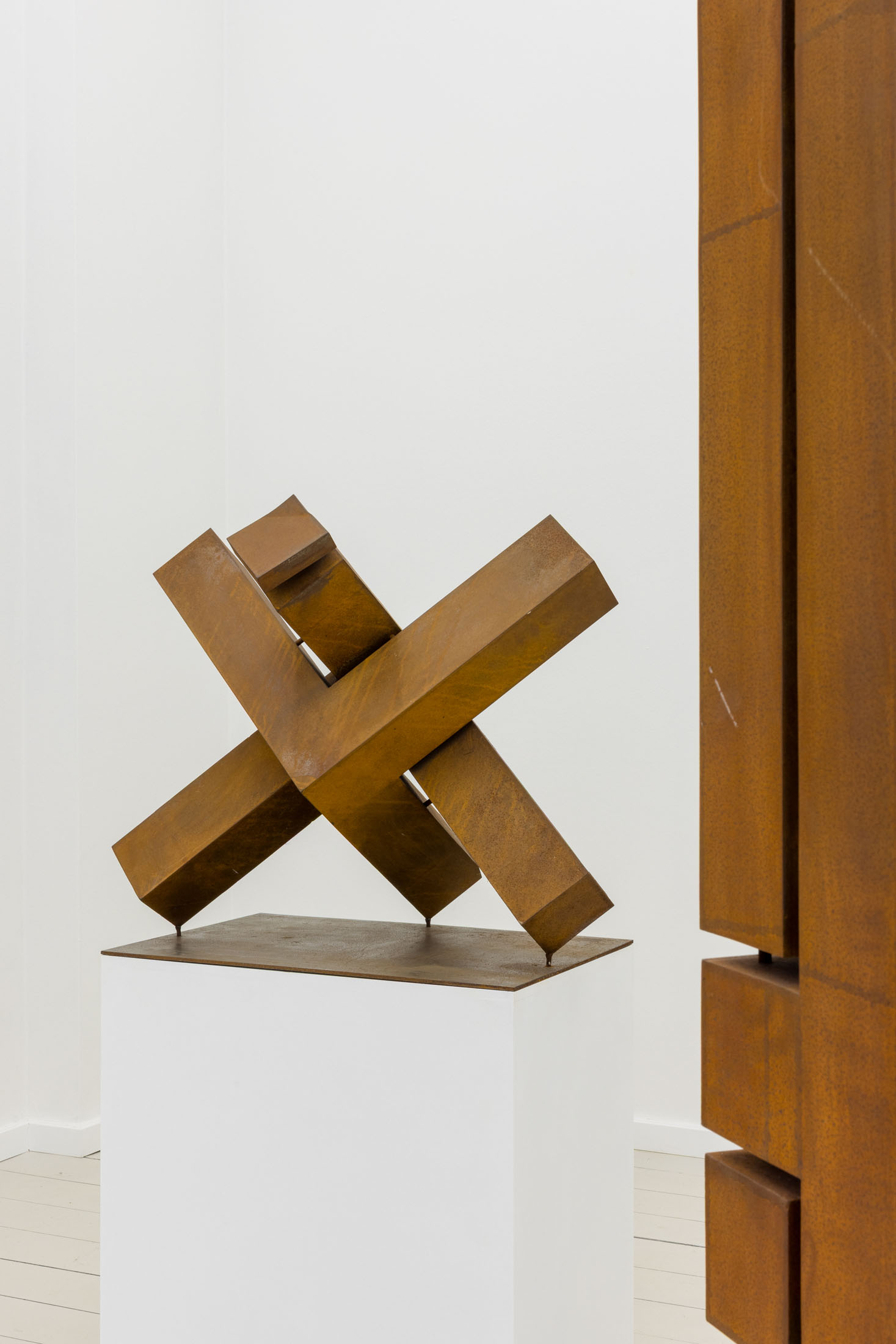 Dislocations—within reach at kunst raum mitte, berlin 11