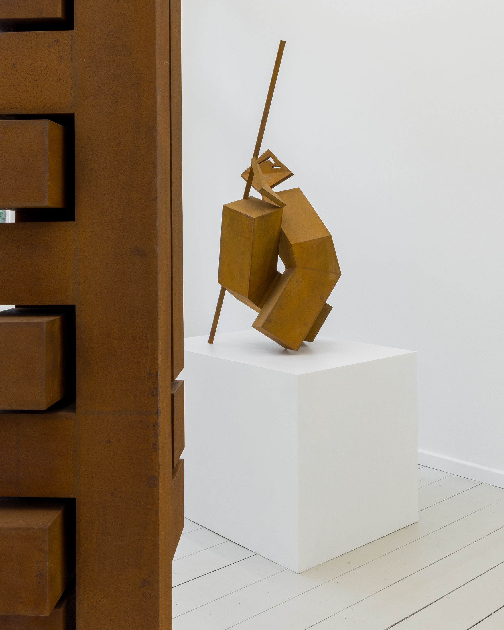 Dislocations—within reach at kunst raum mitte, berlin 12