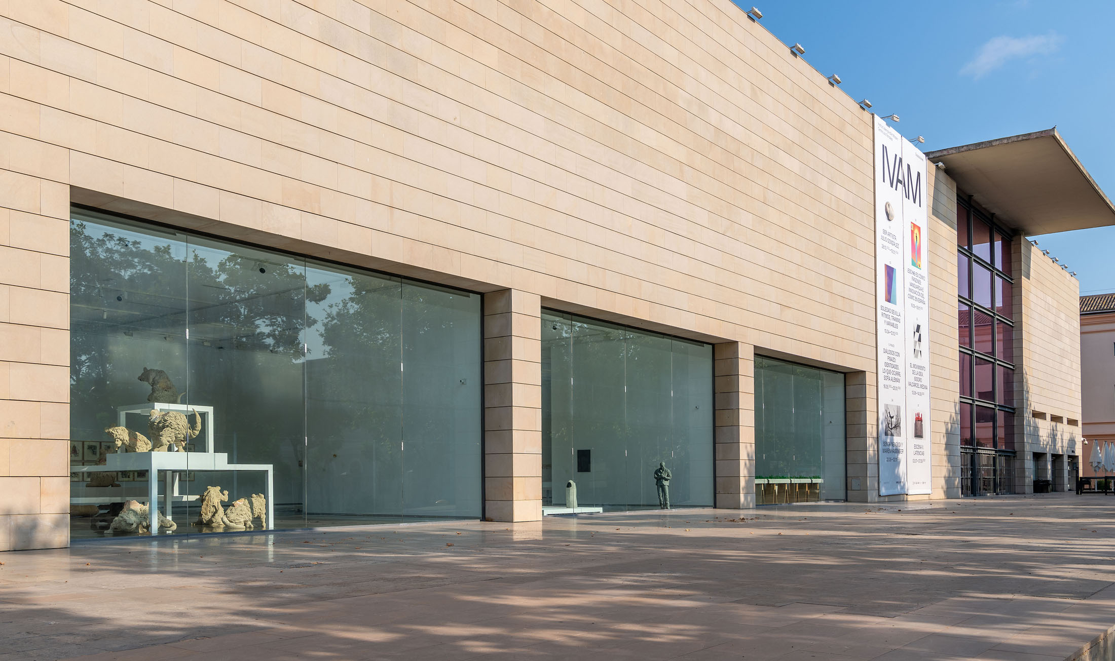 Scene ii. latencies at ivam, valencia 2