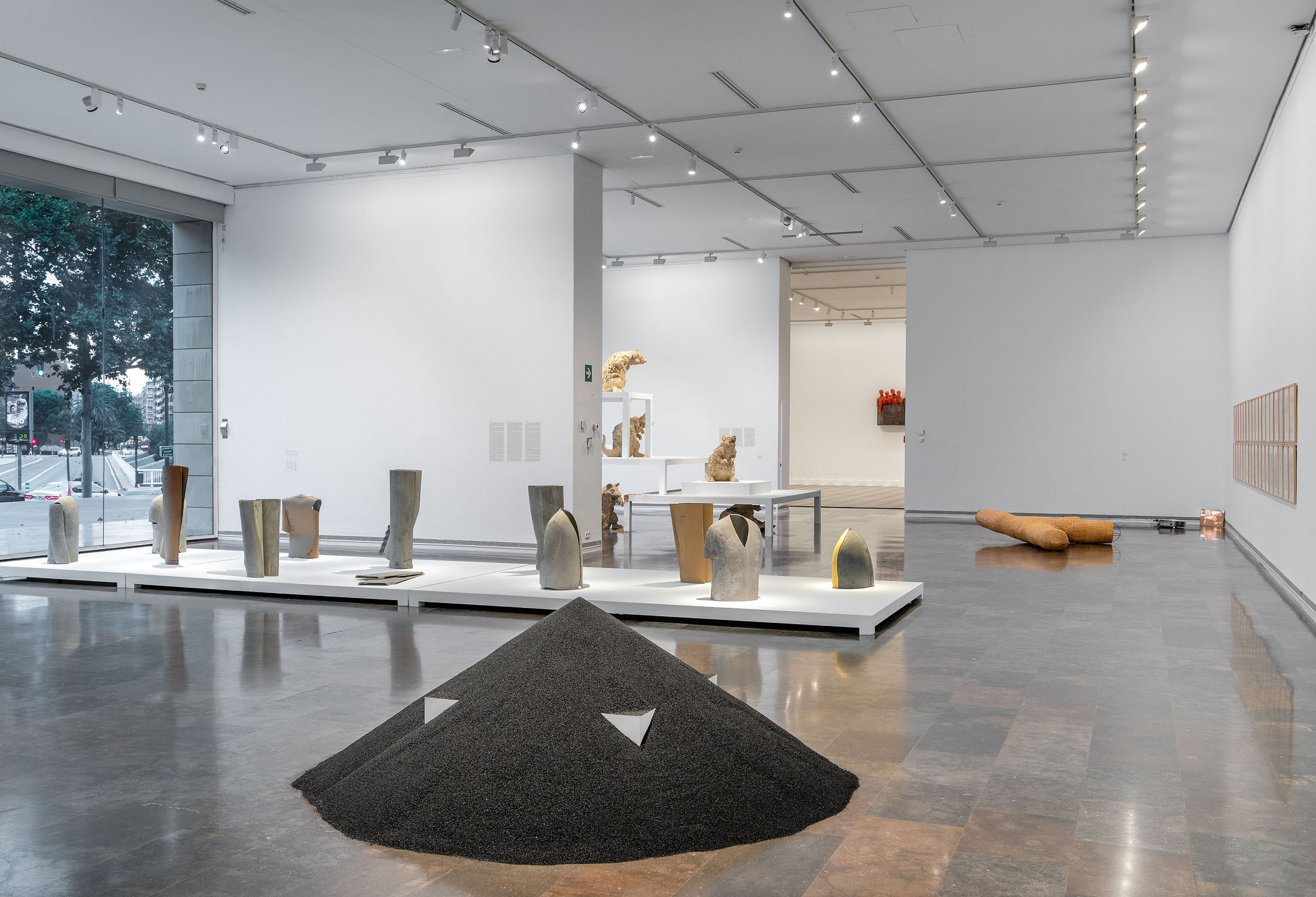 Scene ii. latencies at ivam, valencia 36