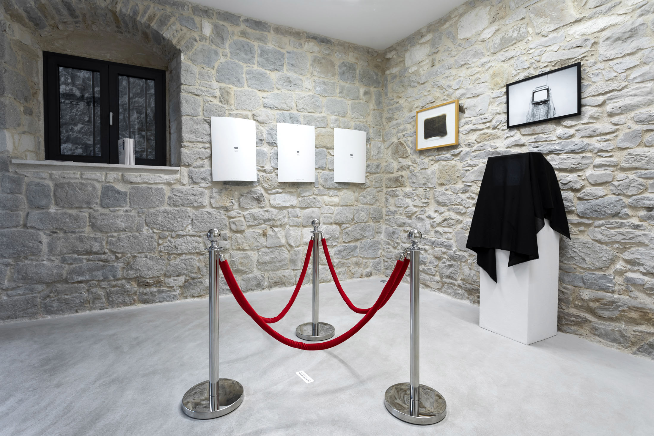 Dalibor martinis at galerija manuš, split 7