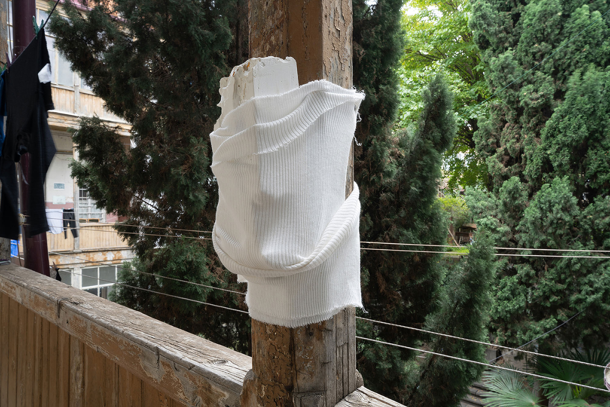 Ana gzirishvili at gallery artbeat, tbilisi 12