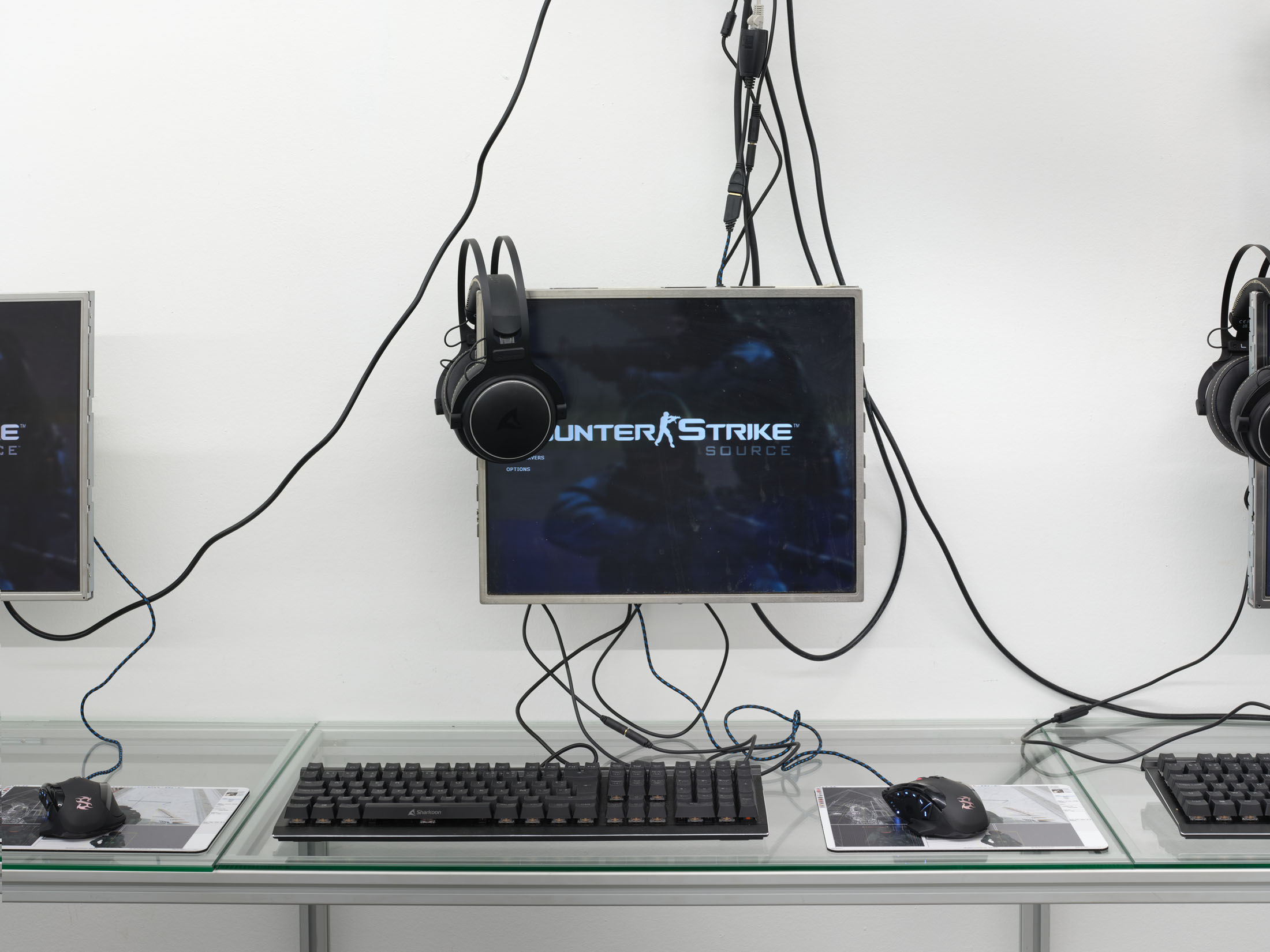 Brennan wojtyla at tick tack, antwerp 15