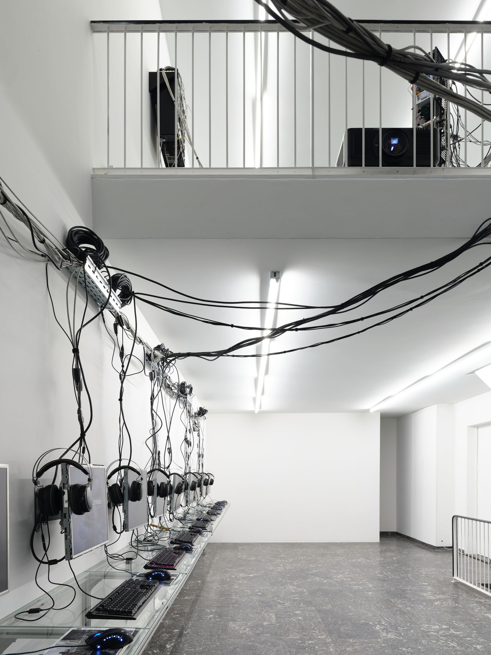 Brennan wojtyla at tick tack, antwerp 24