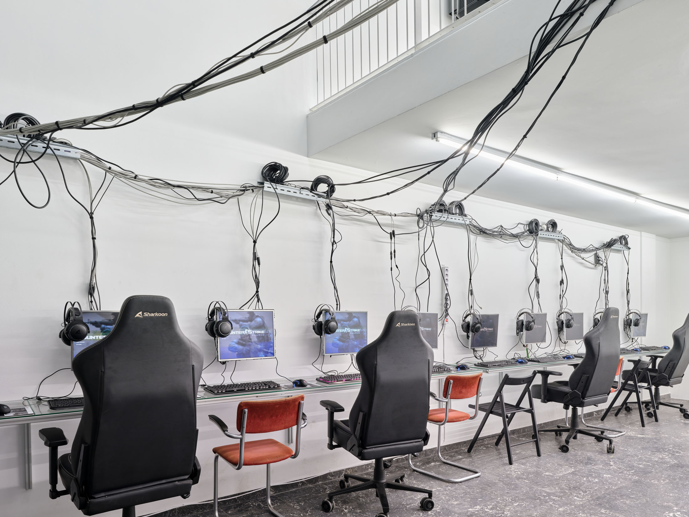 Brennan wojtyla at tick tack, antwerp 28