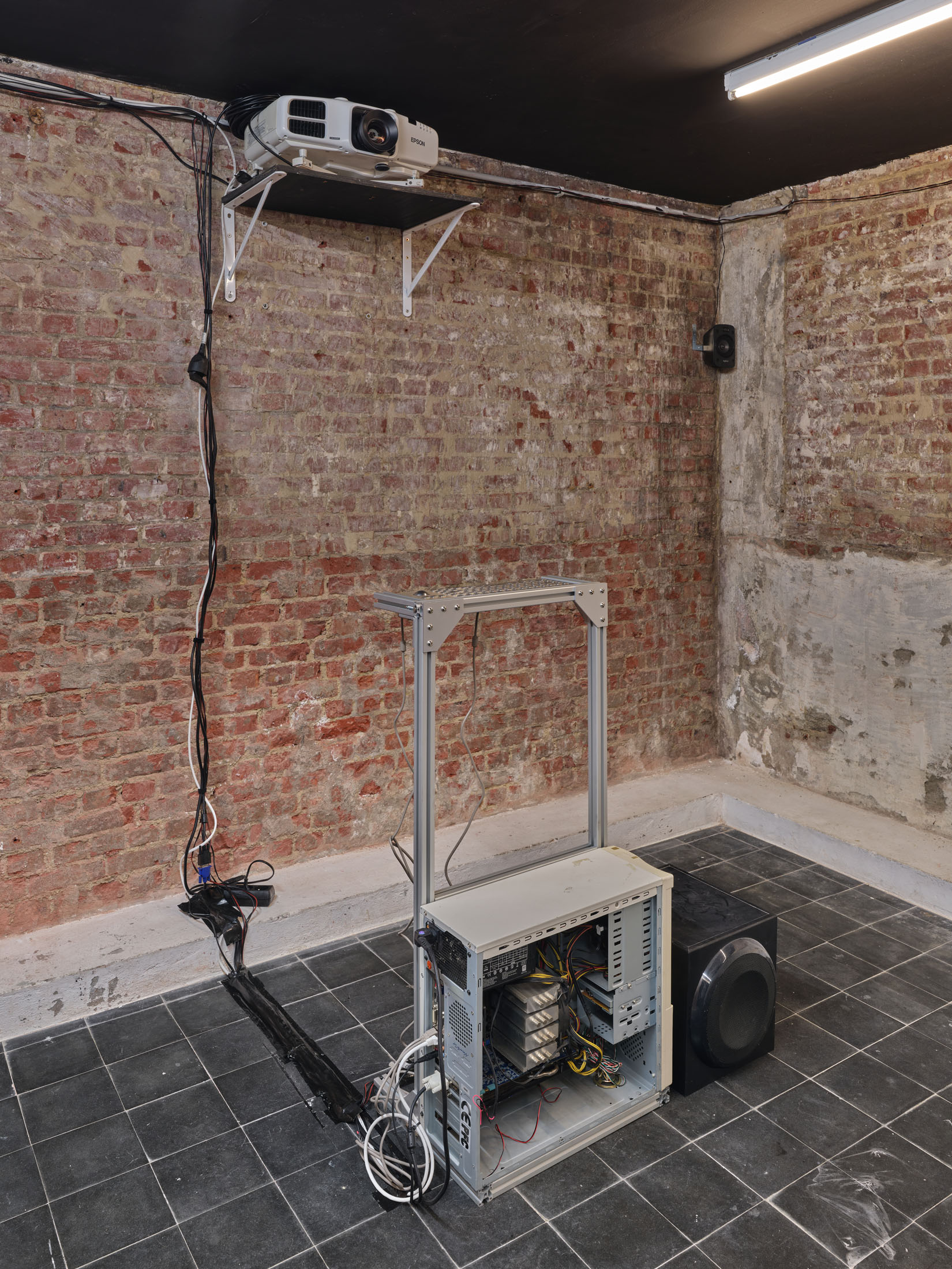 Brennan wojtyla at tick tack, antwerp 35