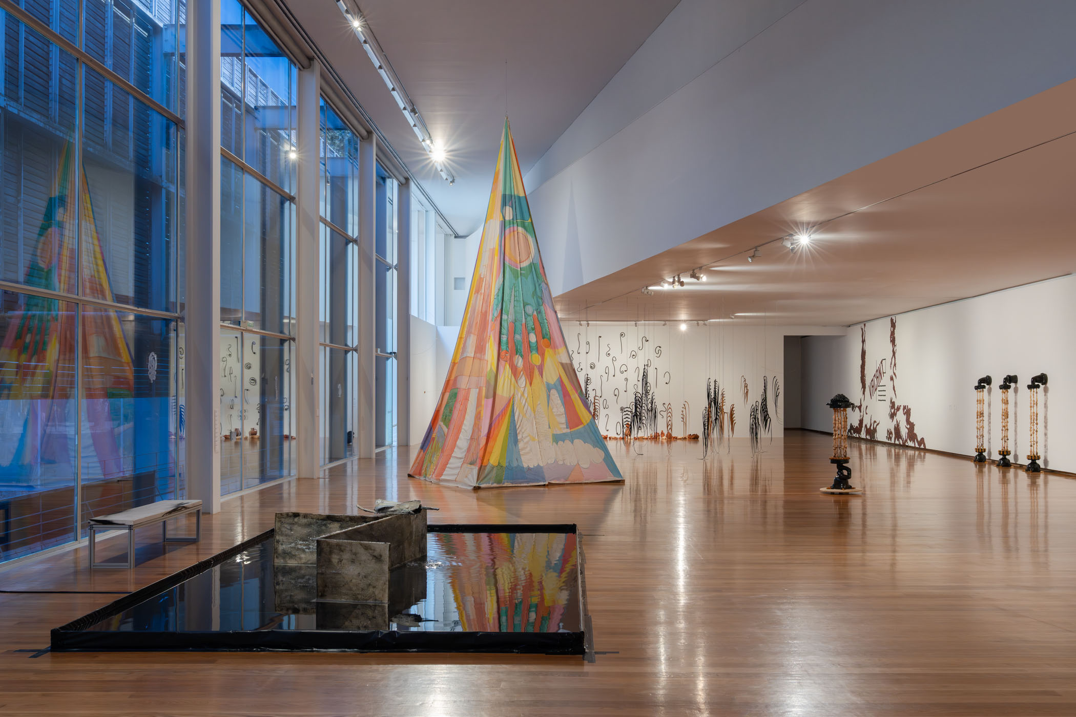 Lucid reverie – panorama of portuguese contemporary art at galeria municipal do porto 9