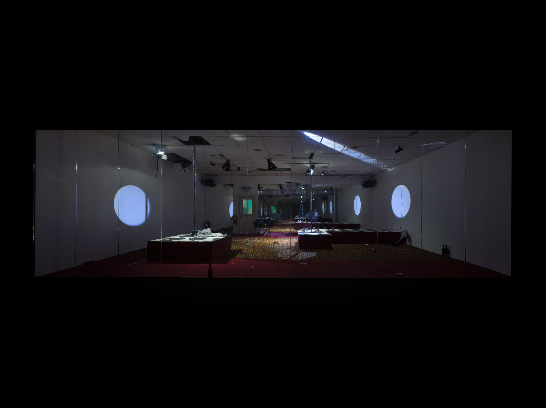 Photo by inna svyatsky/@installshots.art