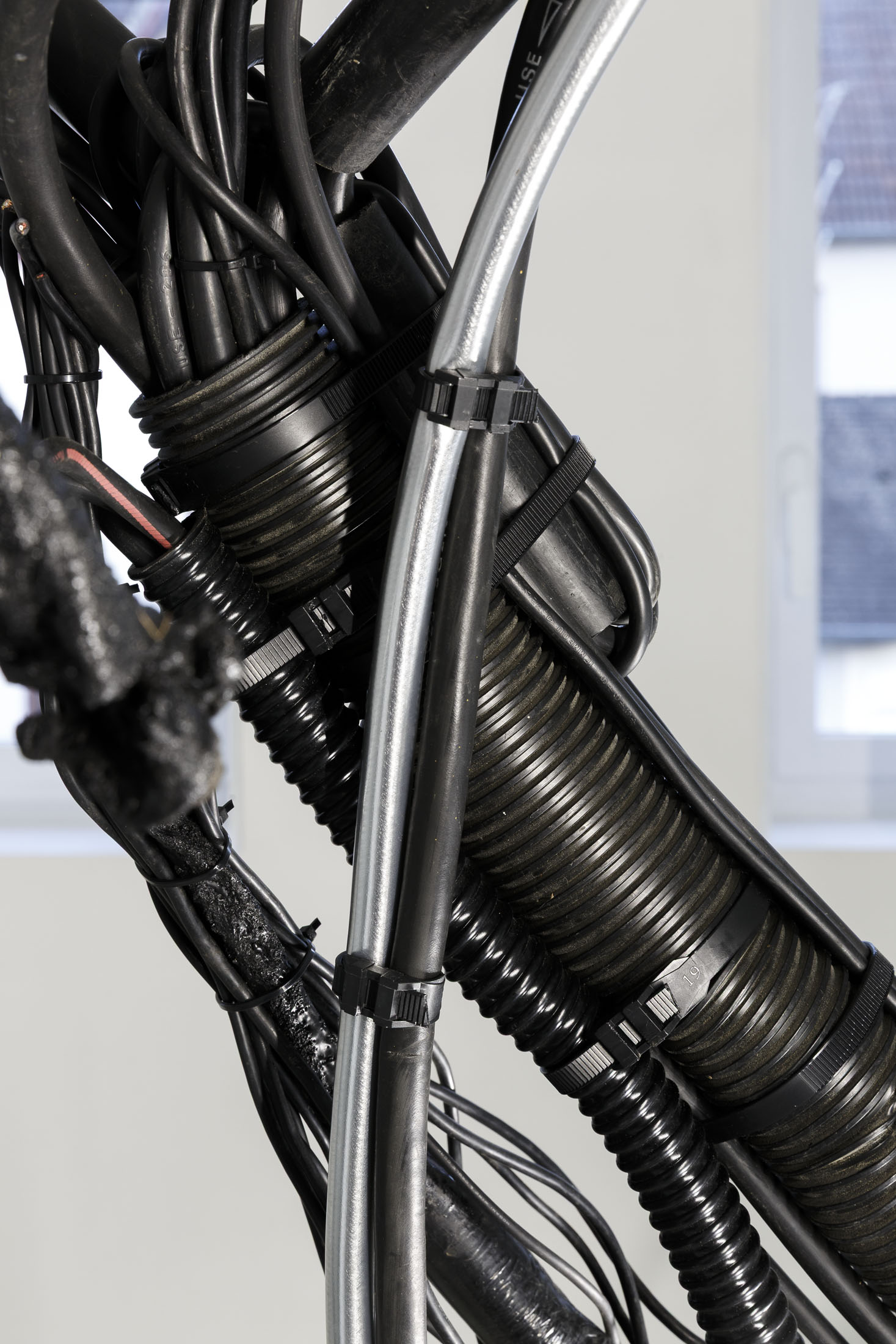 Adèle & emma leseigneur leullier at les bains douches, alençon 16