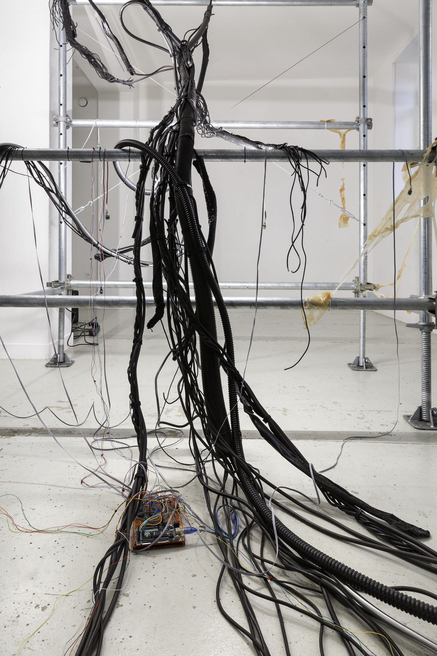 Adèle & emma leseigneur leullier at les bains douches, alençon 7