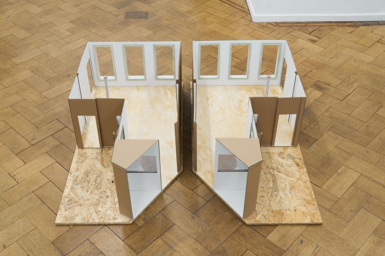 Becket mwn, fort, da at gauli zitter, brussels 34