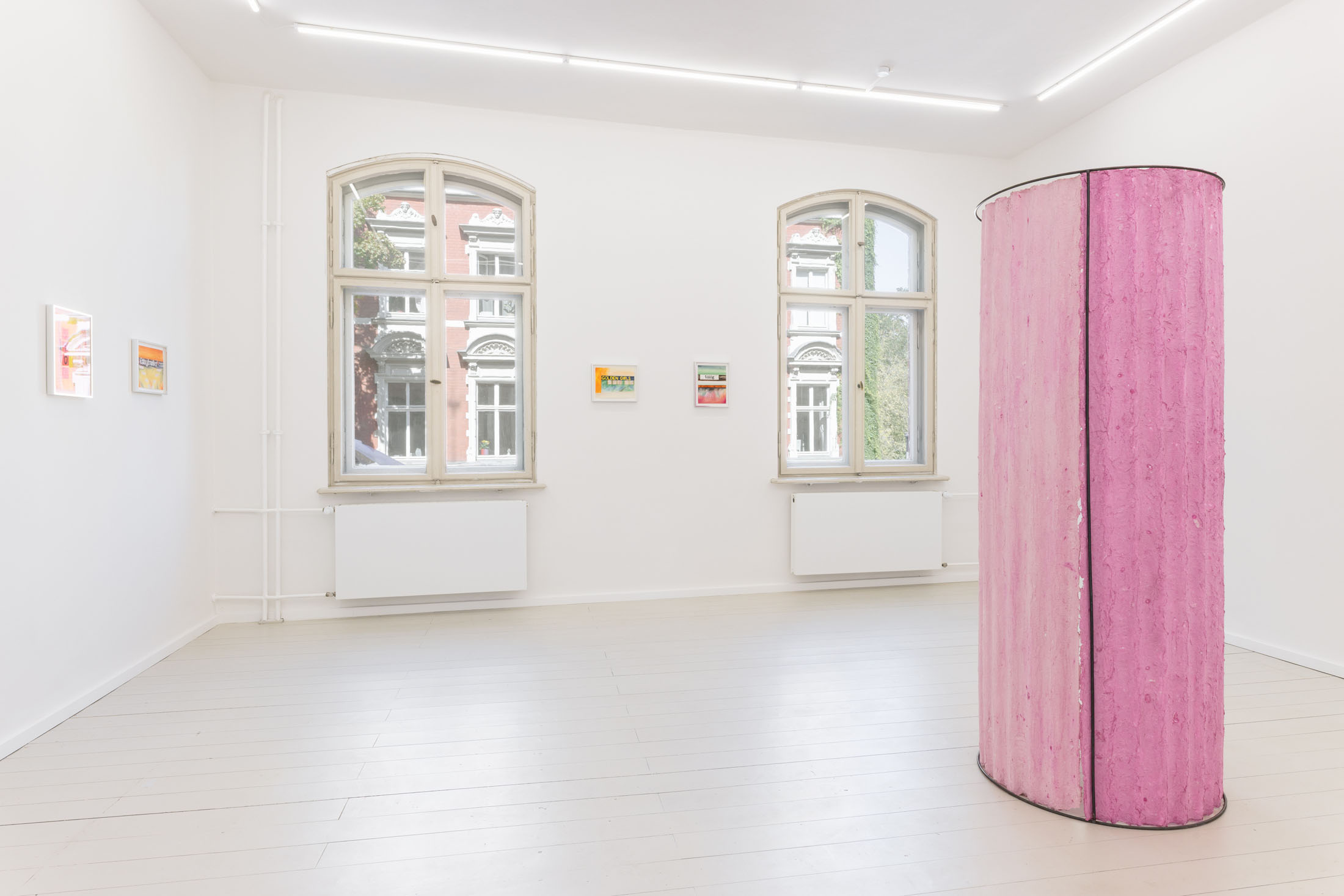Dislocations—on the spot at kunst raum mitte, berlin 8