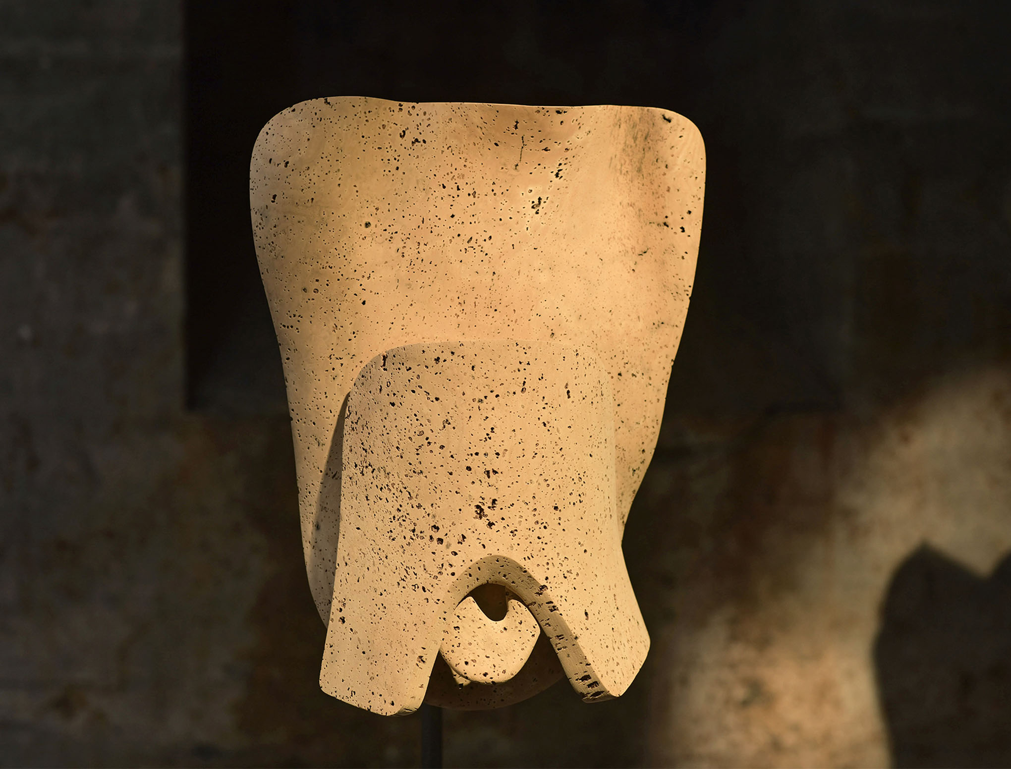 Lui shtini at tops gallery, memphis 6