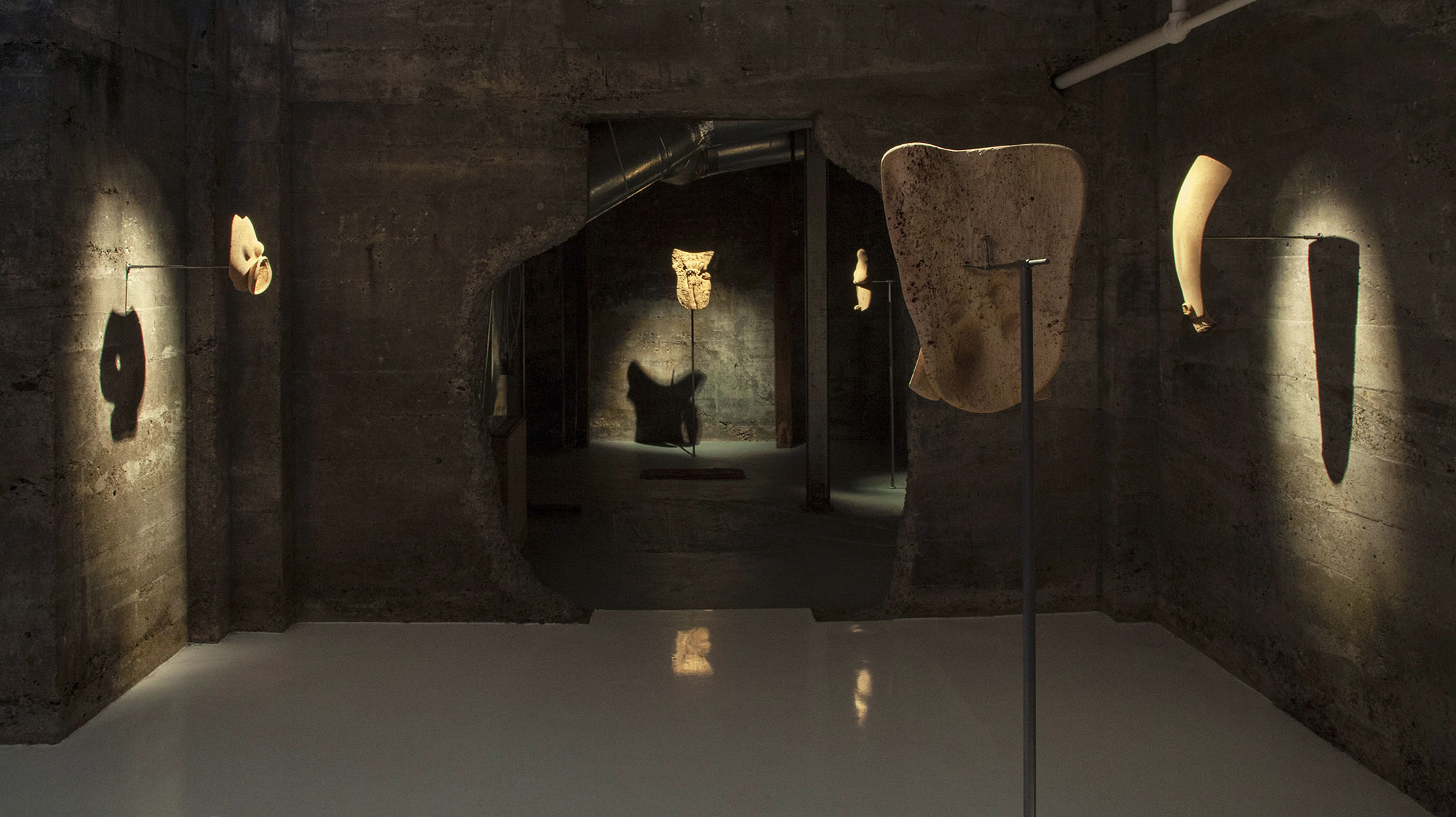 Lui shtini at tops gallery, memphis 8