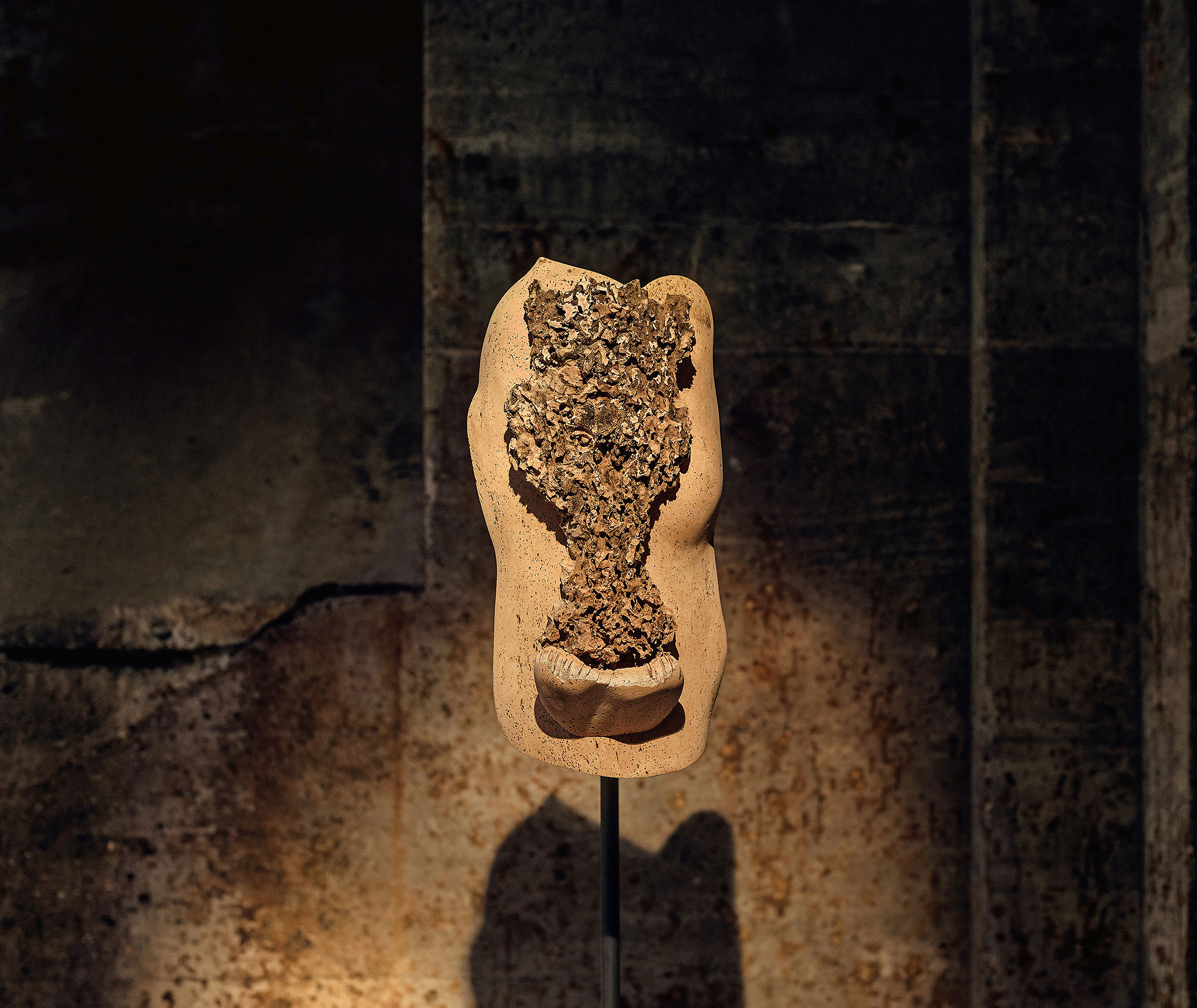 Lui shtini at tops gallery, memphis 9