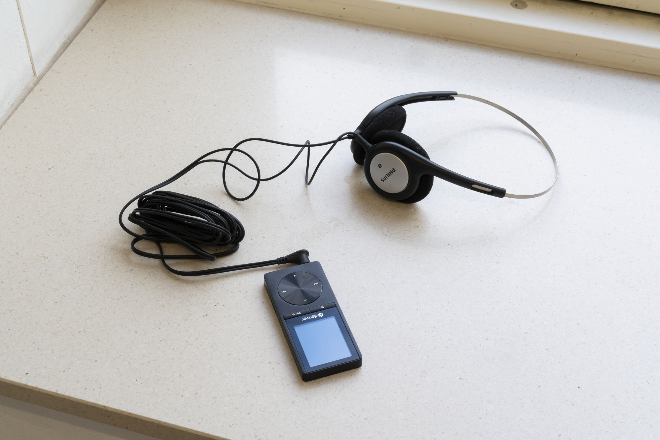 The clock wife at a tale of a tub, rotterdam 11