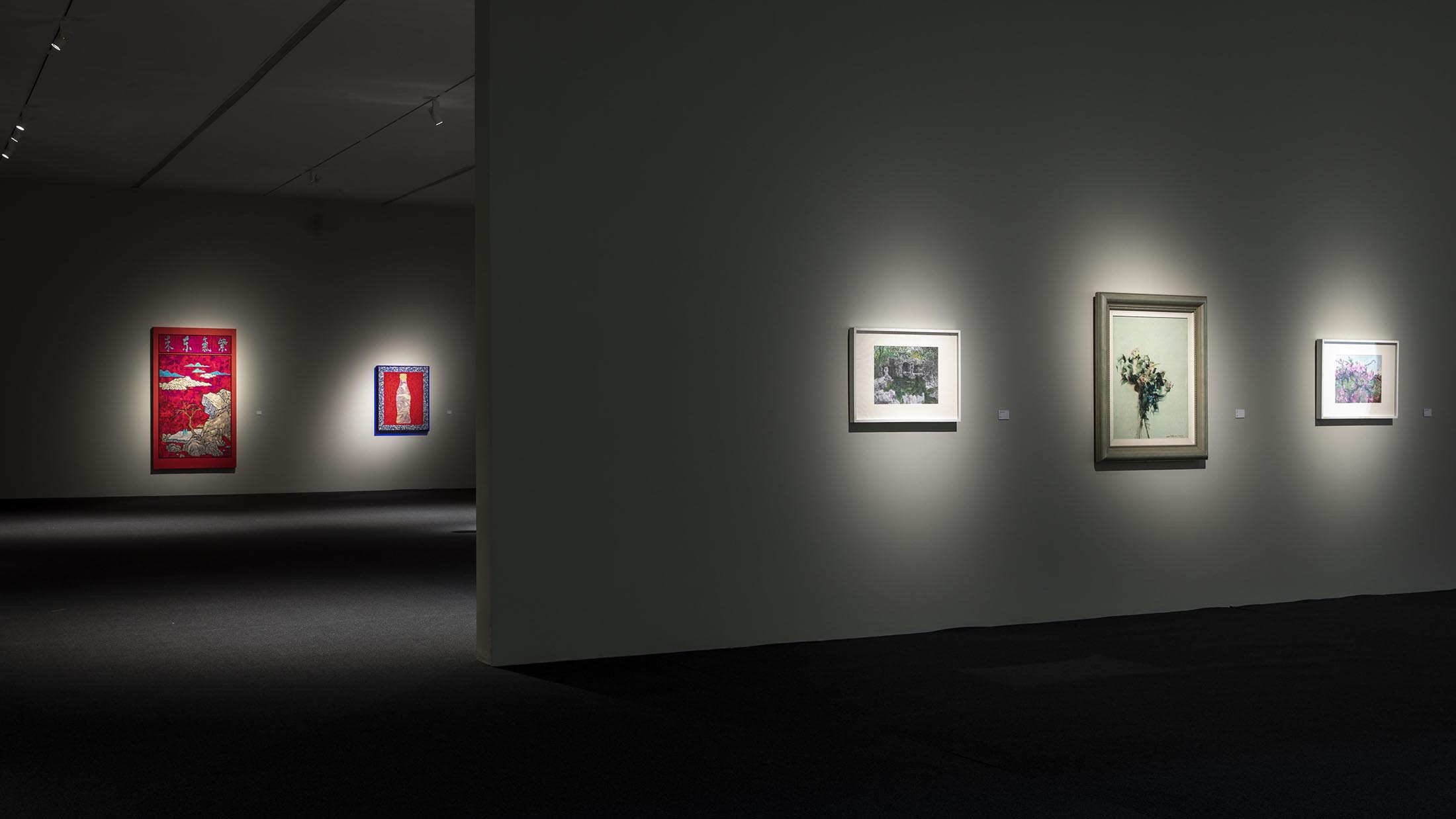 View of zhou chunya and xue song's works in the exhibition “in praise of loftiness” the 8th anniversary contemporary art exhibition of powerlong museum, 2025 copia web