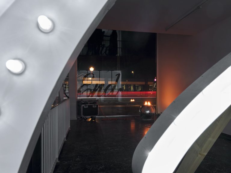 Banks violette at tick tack, antwerp 42