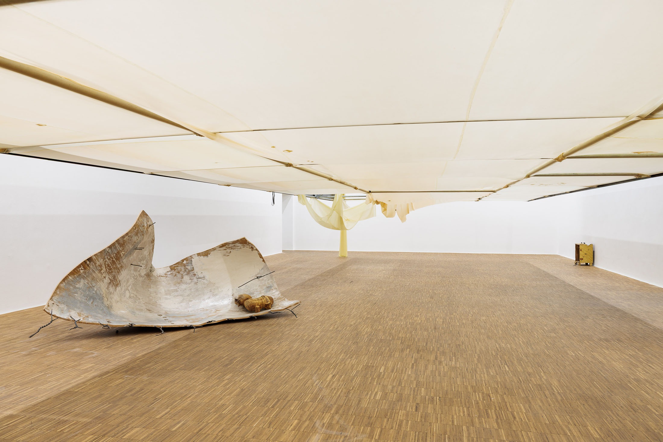 Linda lach at salzburger kunstverein, salzburg 2