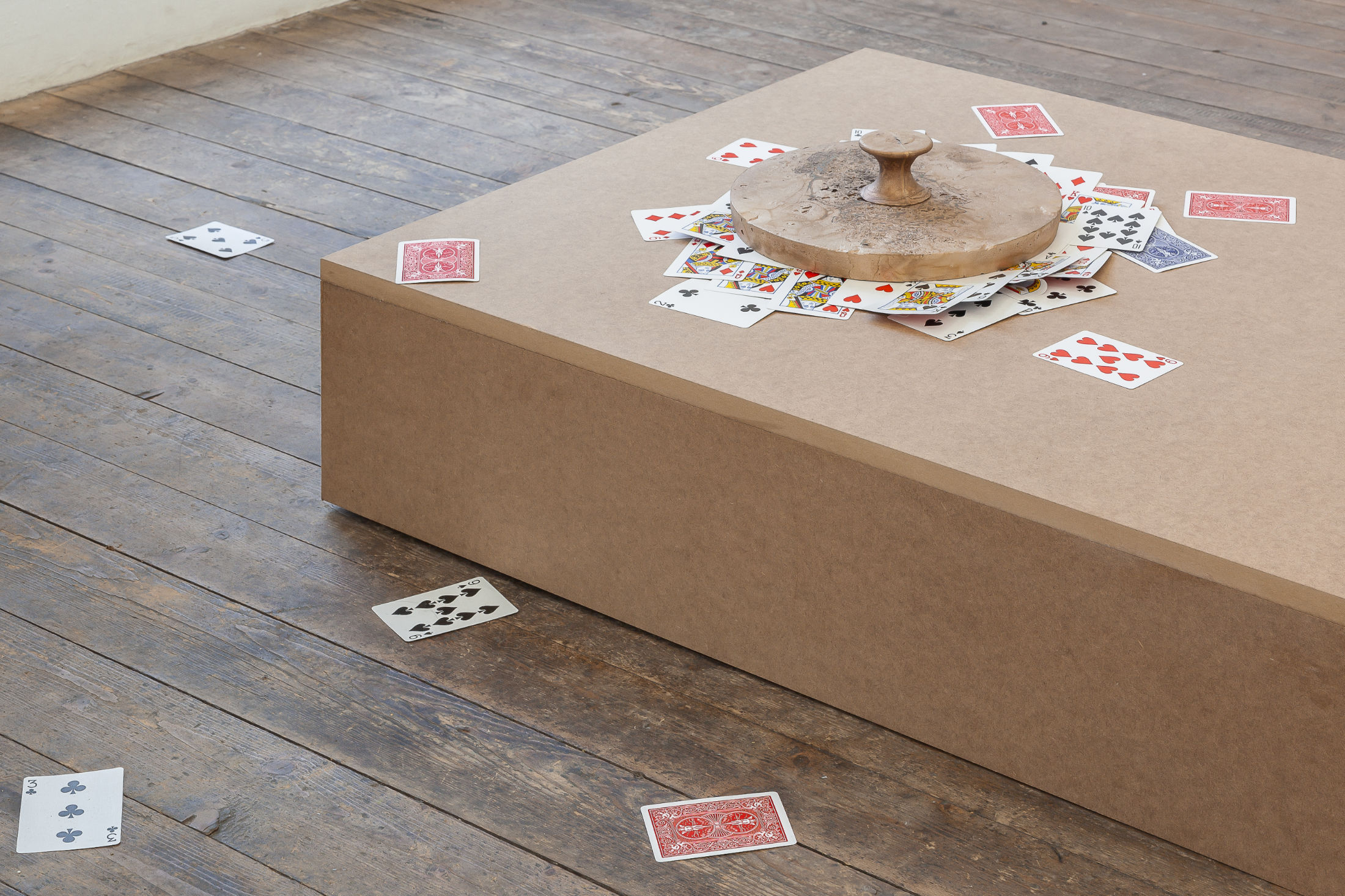 Asta Lynge at Kunstverein Kevin, Vienna