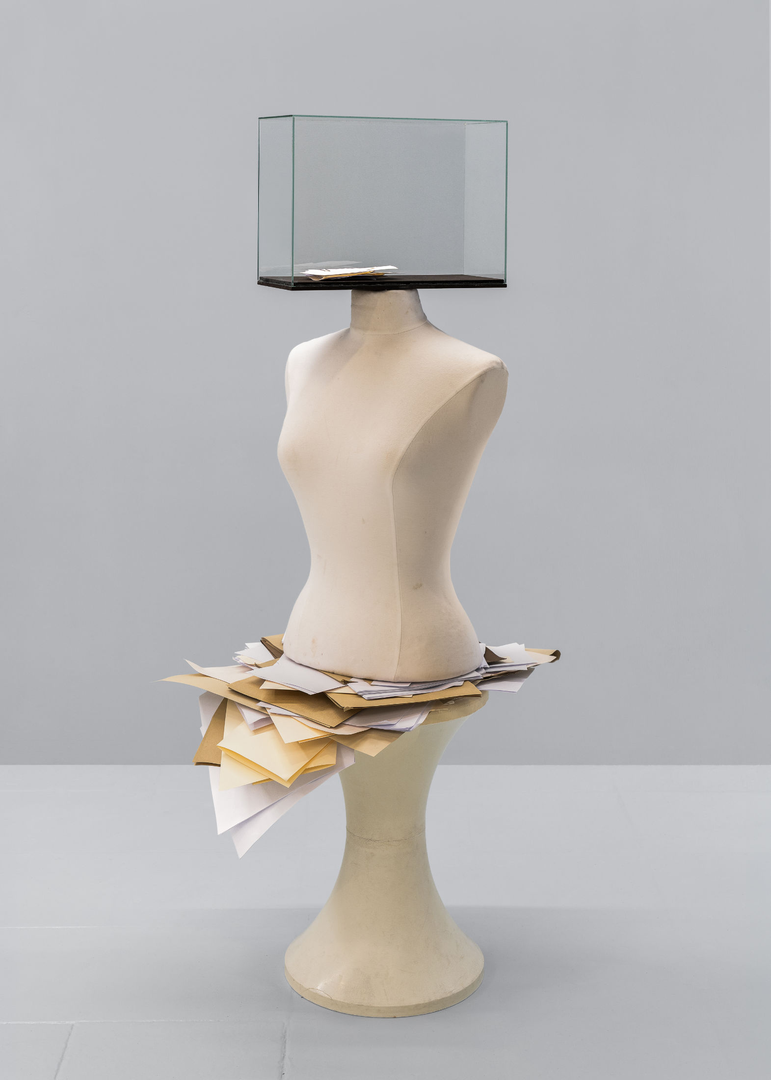Hanna Rochereau at Mare Karina, Venice