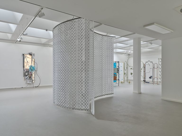 The Paravent is an Object of the In Between at Kunstverein Siegen