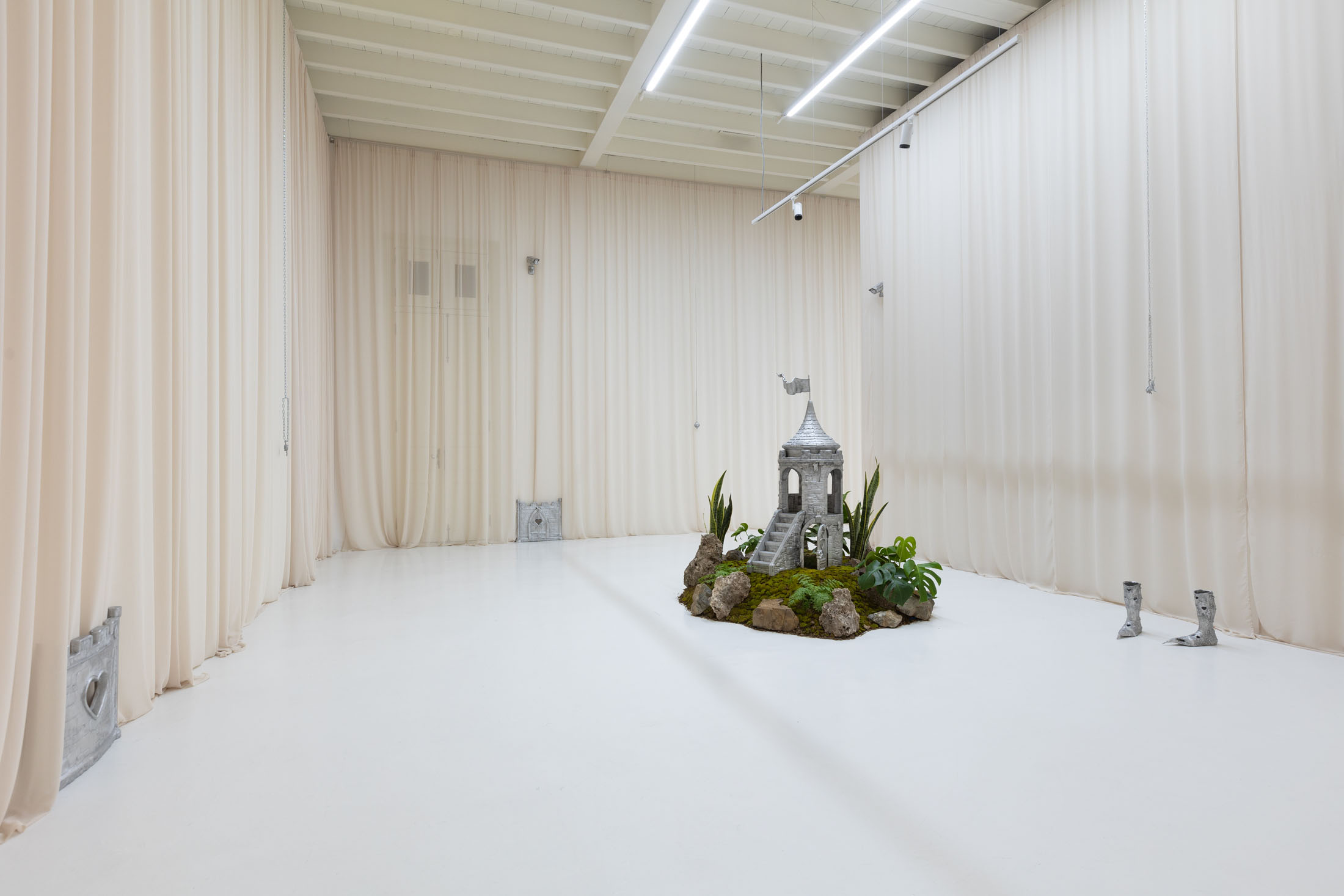 Andrea Ferrero at Galería Gato, Lima