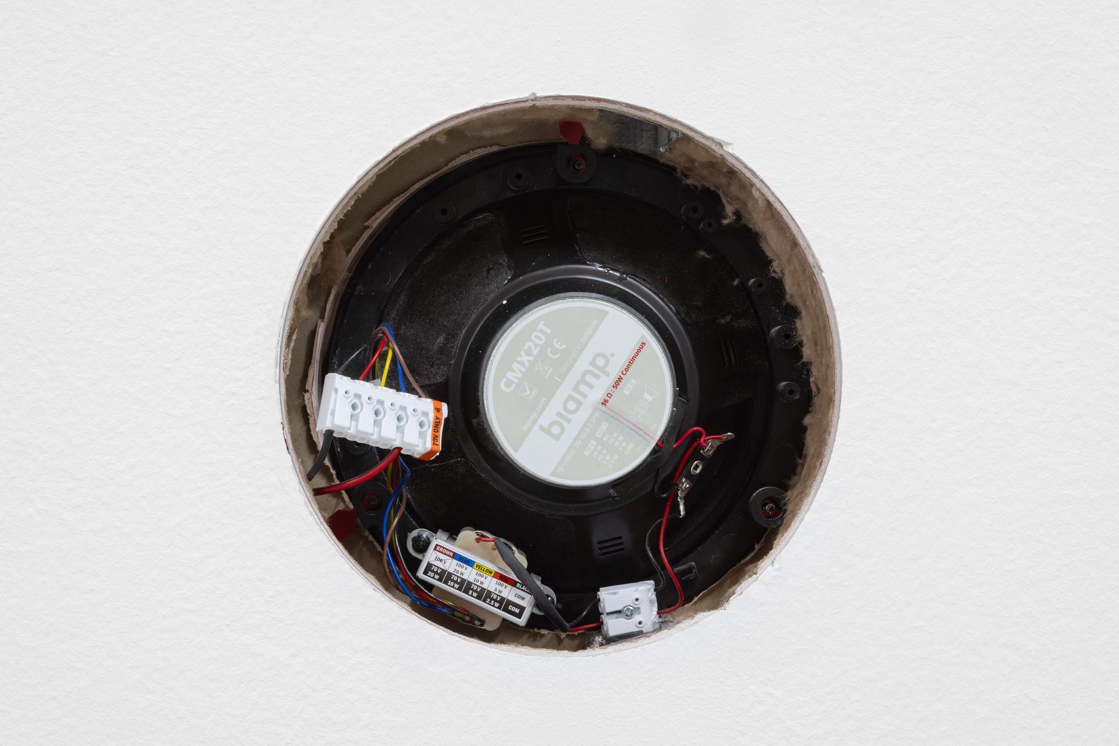 June Crespo at Kunsthalle Lissabon, Lisbon