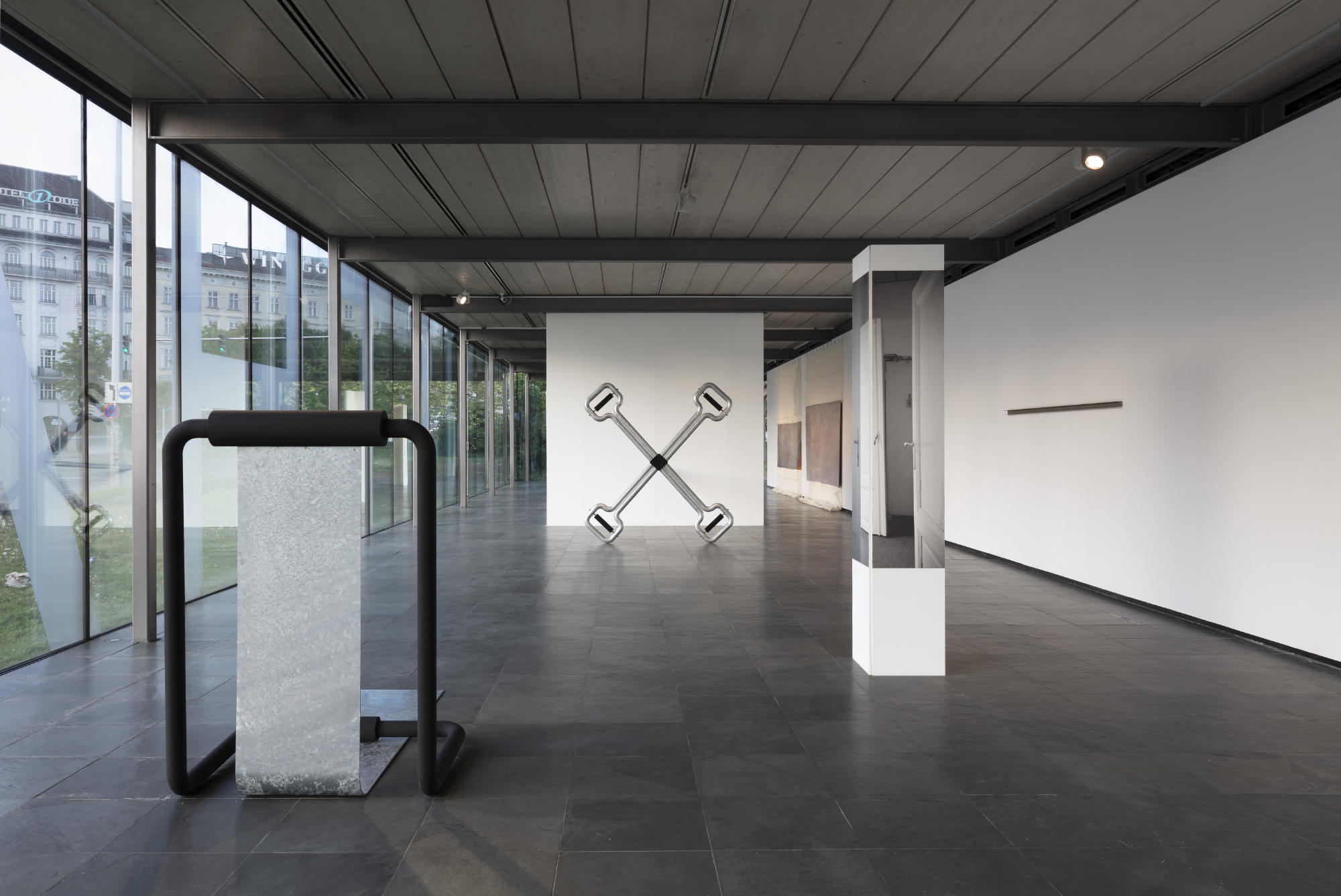 Lebt und arbeitet in Wien at Kunsthalle Wien