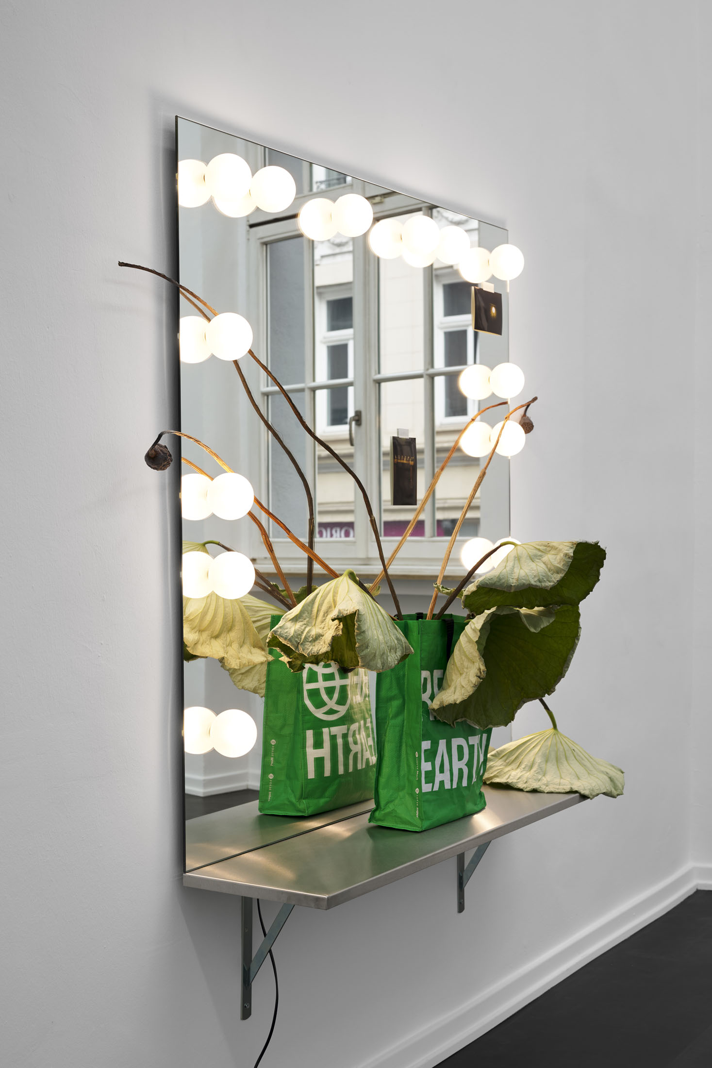 Mother of Pearl at DREI, Cologne